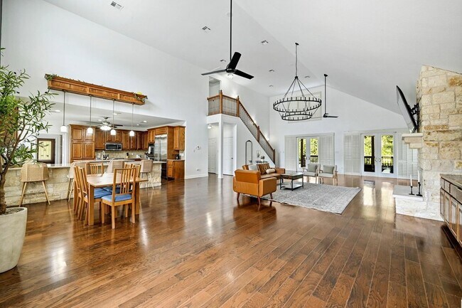Foto del edificio - 211 Moore Ln