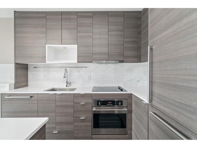 Building Photo - 13398-13104 104 Ave