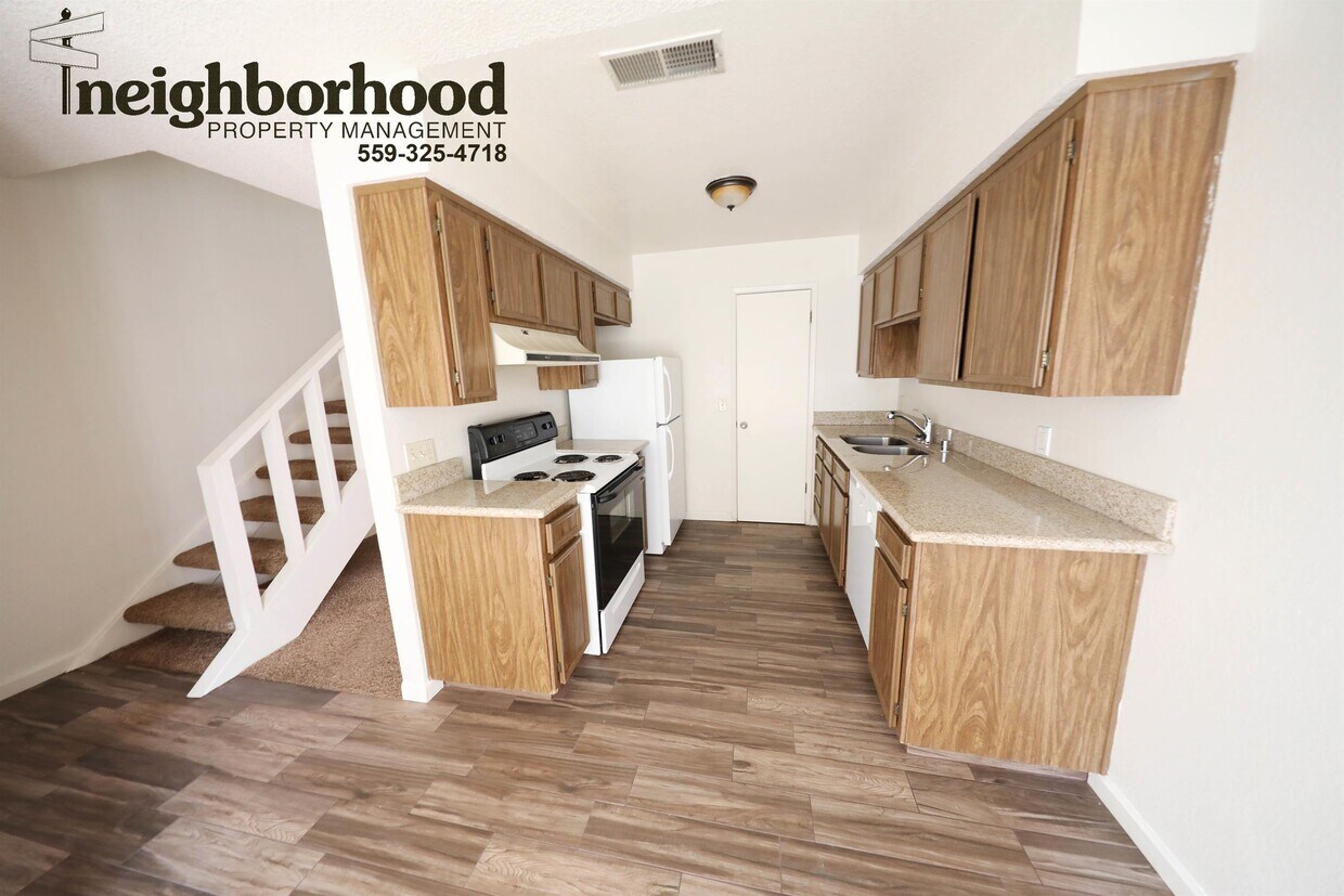 Primary Photo - 699-703 Music Ave