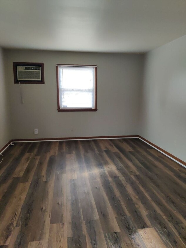 Building Photo - 110-112 Jennison Street