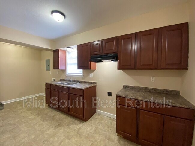 Foto del edificio - 3988 Oakshire St