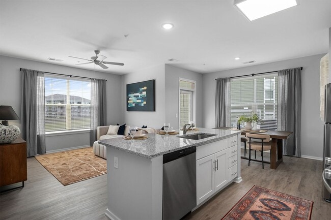 Foto del edificio - Shoreline Flats Apartments