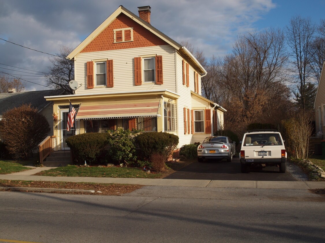 18 Fairmont Ave, Arlington, NY 12603 18 Fairmont Ave Arlington, NY