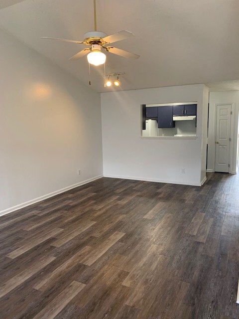 Foto del edificio - 2 Bed 2 Bath Duplex with Garage in Paladin...