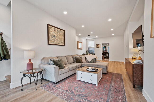 Foto del edificio - 4812 Dearborn St