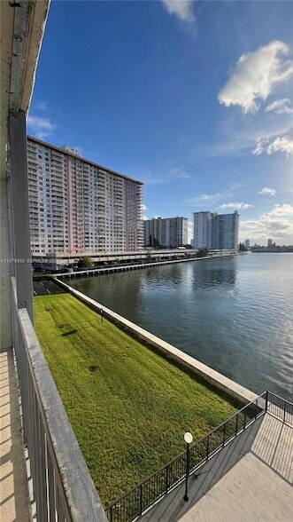 Photo - 17500 N Bay Rd Apartment