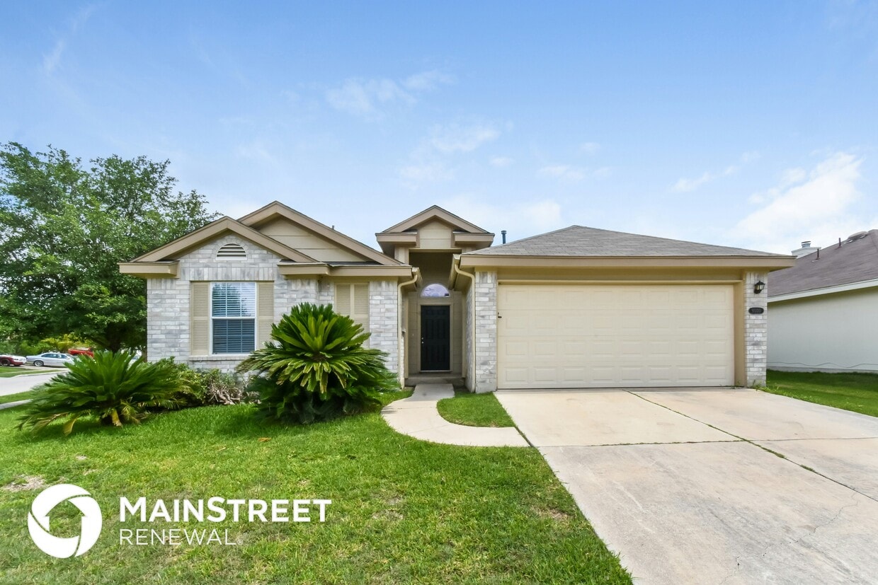 Primary Photo - 9030 Trumpet Cir