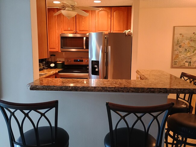 Building Photo - 14716 Canalview Dr