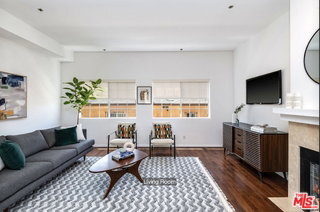 Foto del edificio - 850 N Poinsettia Pl