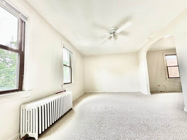 Foto del edificio - 2618 73rd Ave