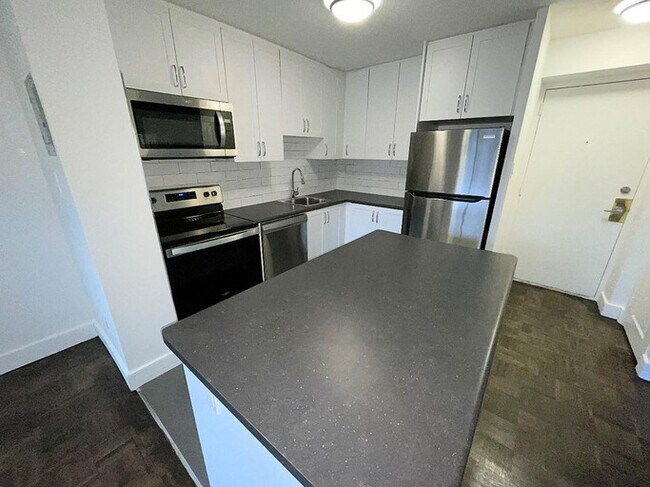 Photo du bâtiment - 6 AUBURNDALE CRT