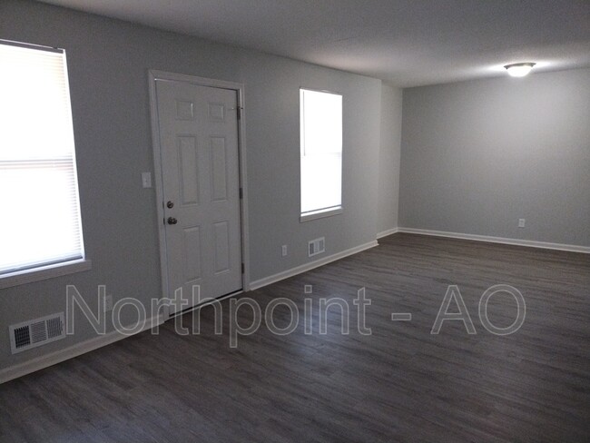Building Photo - 4365 Stonewall Tell Rd