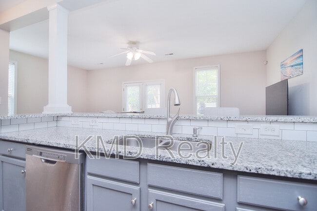 Building Photo - 11315 Dundarrach Ln
