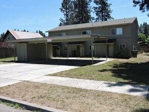 Building Photo - 215 W 23rd Ave