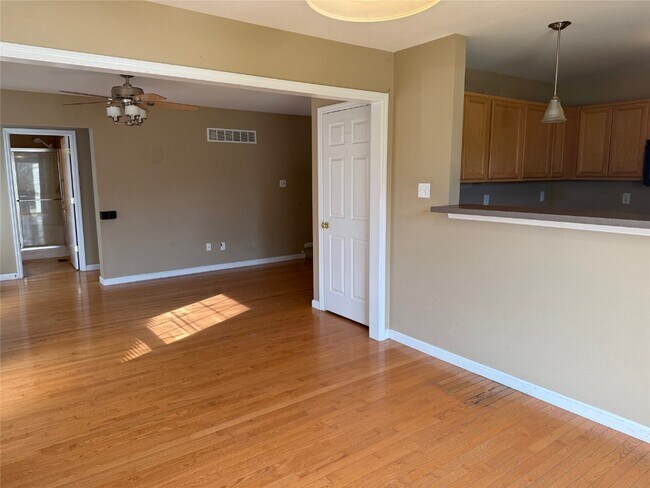 Foto del edificio - 213 Countryshire Dr