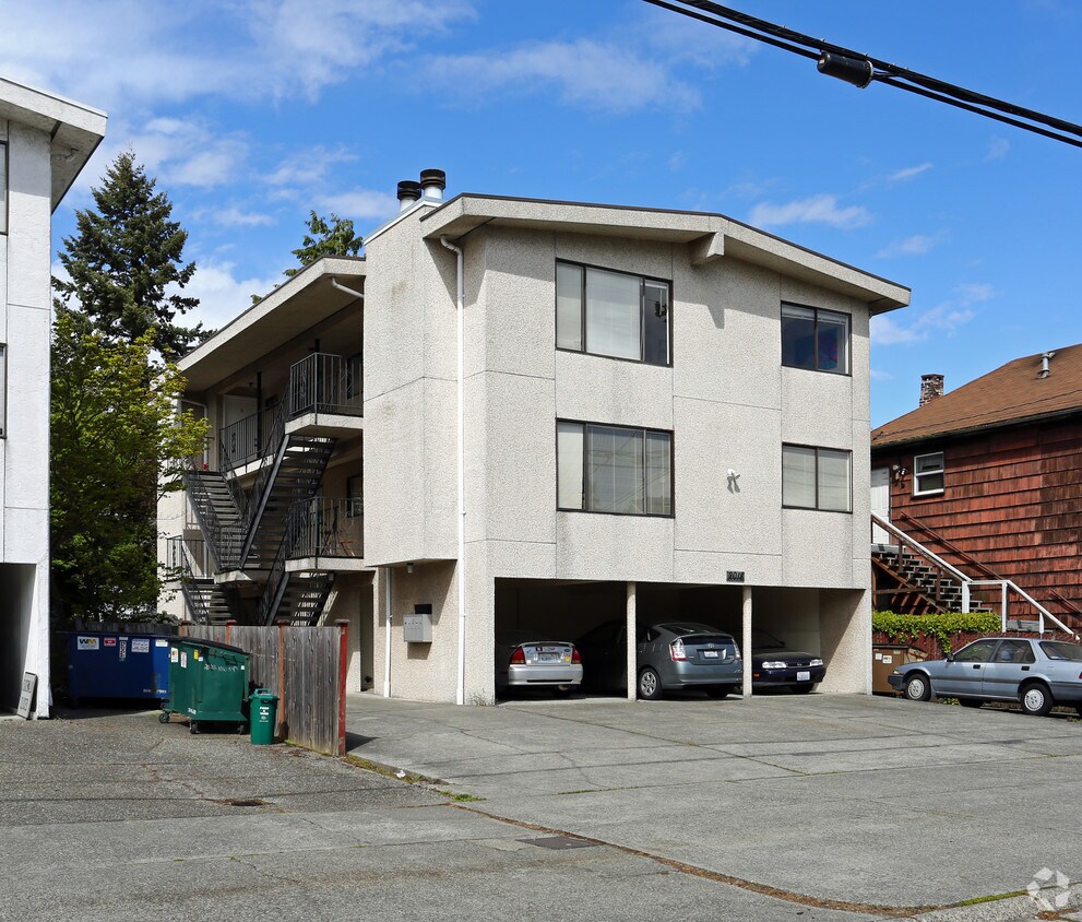 Building Photo - 2018 NW 59th St