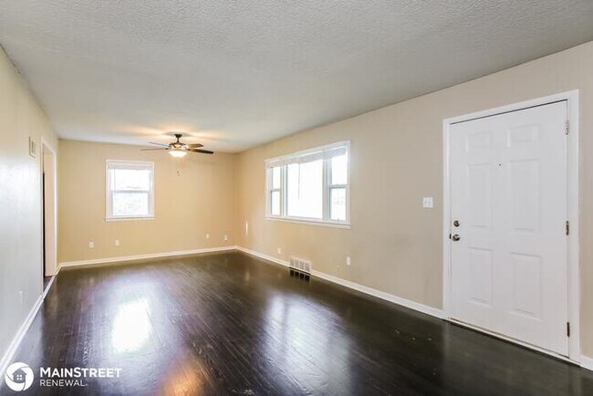 Foto del edificio - 215 Maple St, Liberty, MO 64068