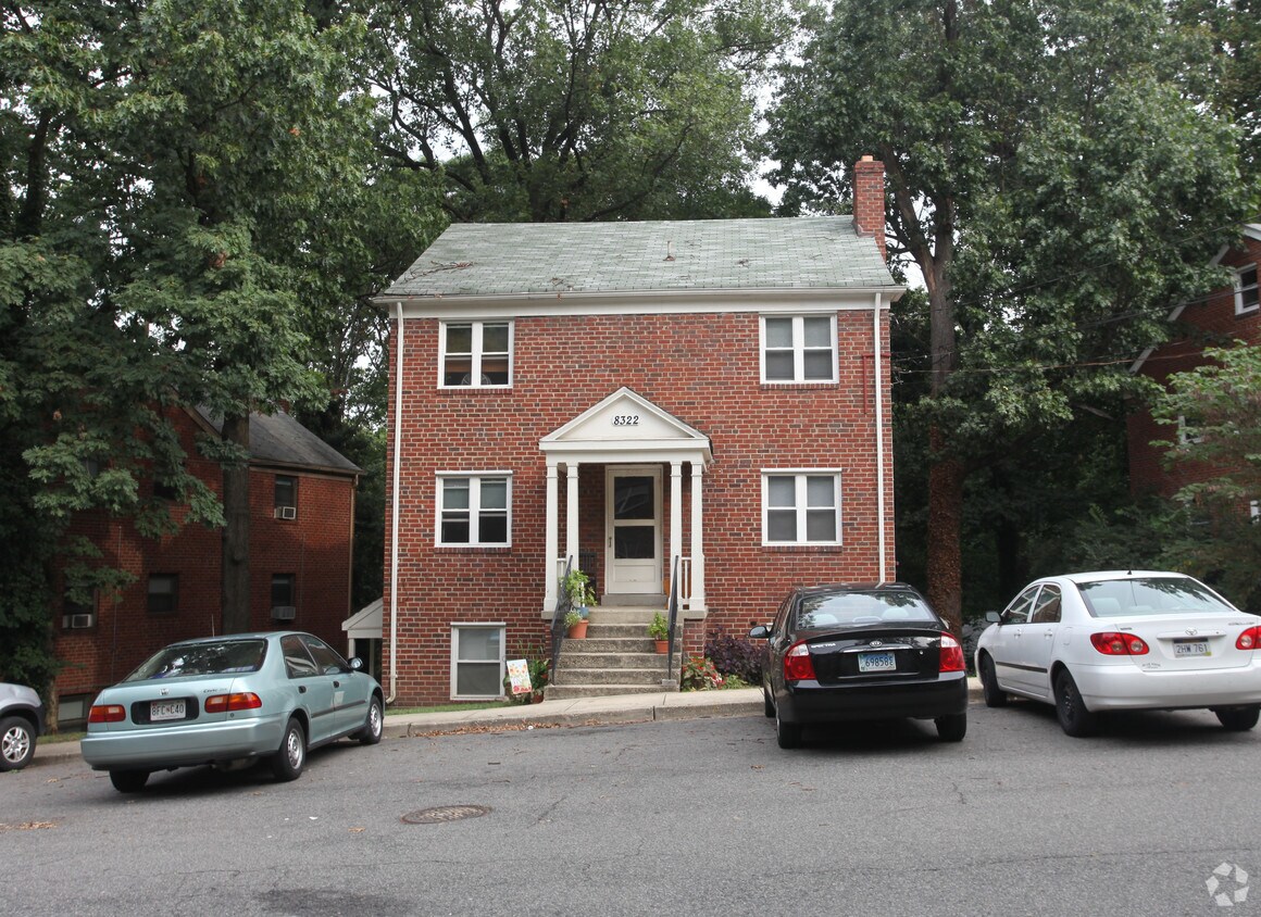 Building Photo - 8322 Roanoke Ave