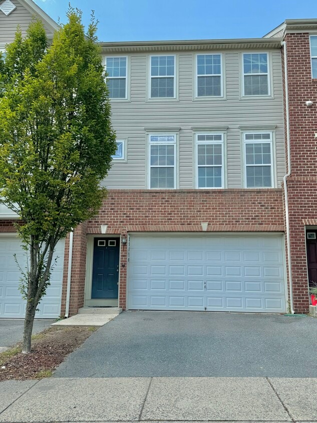 25530 Joy Ln, Damascus, MD 20872 Townhome Rentals in Damascus MD