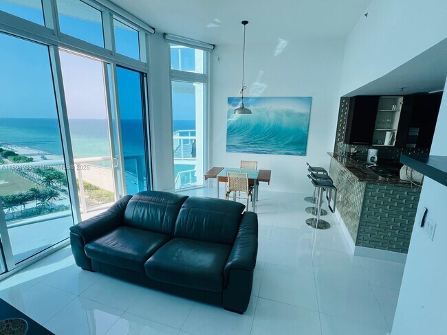 Foto del edificio - 6515 Collins Ave