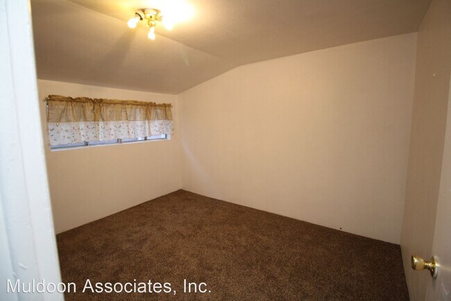 Building Photo - 3 br, 1 bath House - 722 Palmer Ave