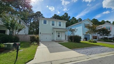 Building Photo - 82 Mosaic Oaks Cir
