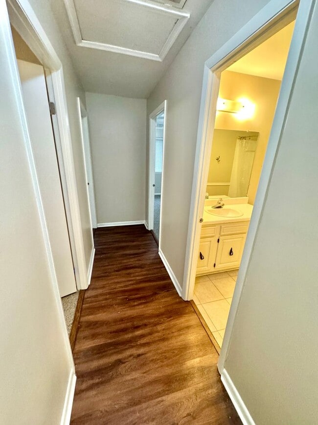 Foto del edificio - Modern Comfort & Convenience – 4BR/2.5BA i...
