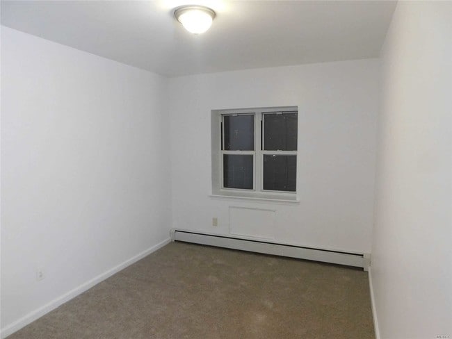 Building Photo - 761 Essex St