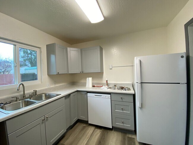 Foto del edificio - 1545 Pine St