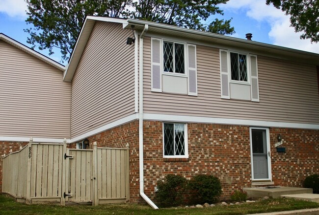 Building Photo - 929 Kirts Blvd