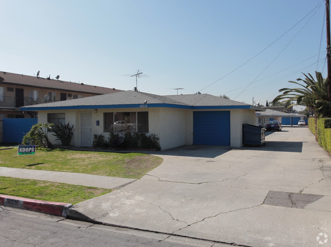 Foto del edificio - 16315 Cornuta Ave