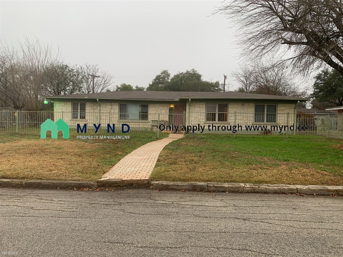 Primary Photo - 4 br, 2 bath House - 243 Beverly Dr