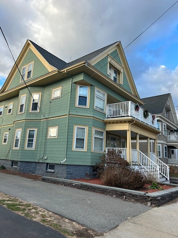 11 Bellevue Terrace Unit 2, Winthrop, MA 02152 Apartment for Rent in Winthrop, MA