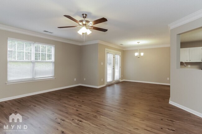 Foto del edificio - 712 Raindrops Rd