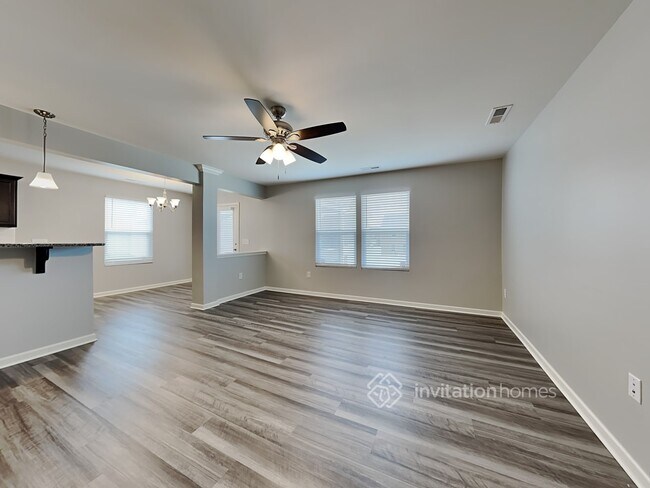 Building Photo - 5032 Red Poll Dr
