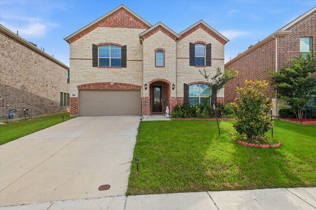 Foto del edificio - 5 bedrooms, 3.5 bathrooms home in the cozy neighborhood of McKinney