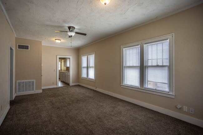 Building Photo - Single Family home Near SWOSU