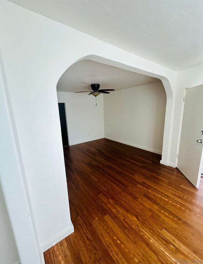 Foto del edificio - 1221 Gertrude St