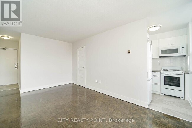 Photo du bâtiment - 1500 Bathurst St