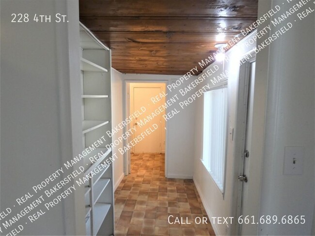 Building Photo - 228 4th Street - Zero Deposit, Ask us How!
