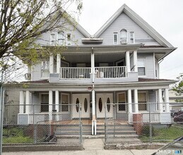 Building Photo - 1553 E Main St