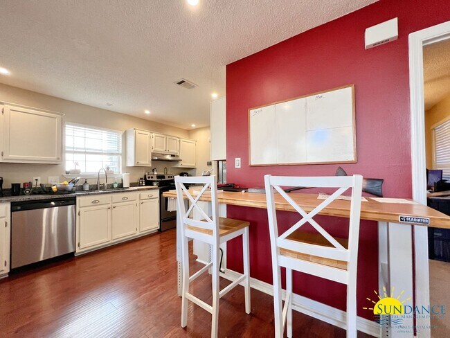 Foto del edificio - Great home between Eglin & Hurlburt Field!