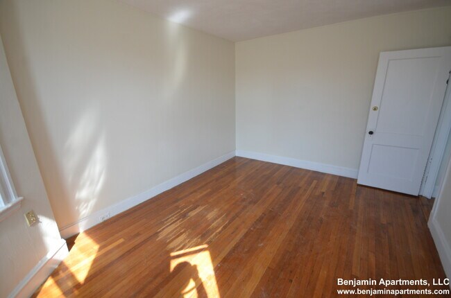 Building Photo - 1179 Boylston St