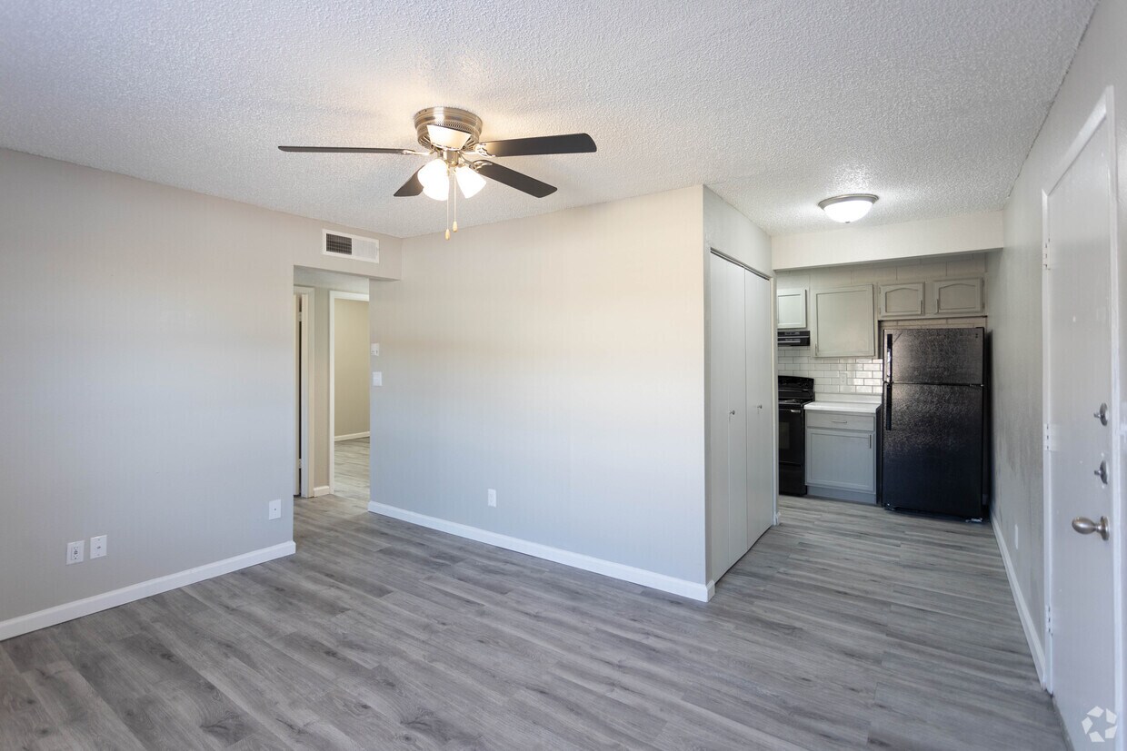 Brisa Apartments And Storages El Paso Tx Apartments Com