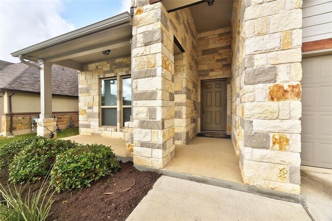 Building Photo - 13320 Larrys Ln