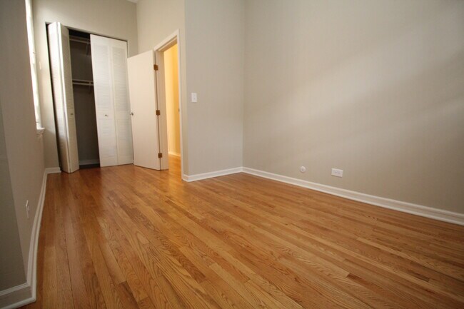 Foto del edificio - 2310 N Clark St