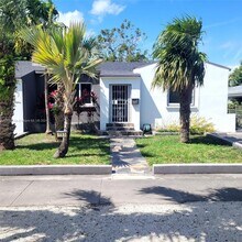 Building Photo - 753 NE 81st St