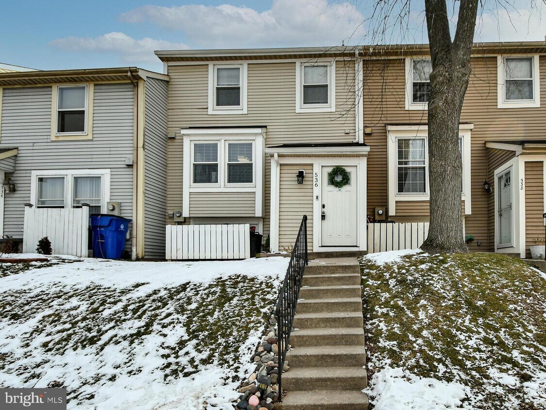 Primary Photo - 536 Ellrose Ct