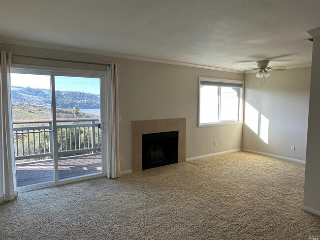 Foto del edificio - 311 Spyglass Pkwy