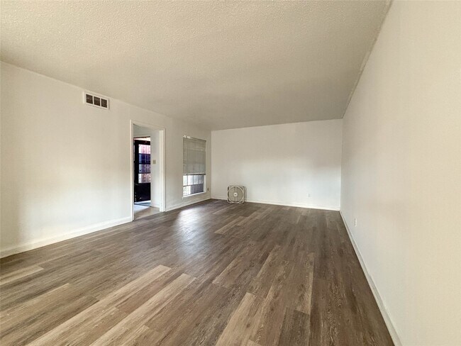 Foto del edificio - 7206 S Gessner Rd